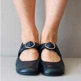 Vittoria – Elegant Round-Toe Shoes with Adjustable Strap and Buckle Detail