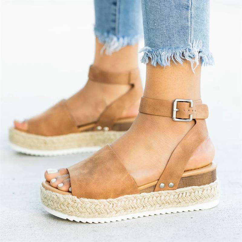 Stylish Women's Espadrille Sandals with Comfortable Sole and Elegant Straps – 3 cm Heel for Everyday Wear